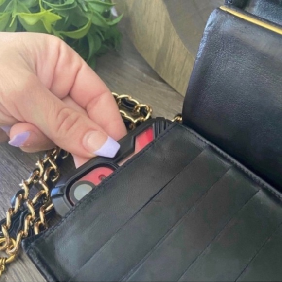 ⚜️🖤 Chanel Timeless Clutch w/ Crossbody option - Wallet on Chain WOC 2 Way Wear - Picture 6 of 10